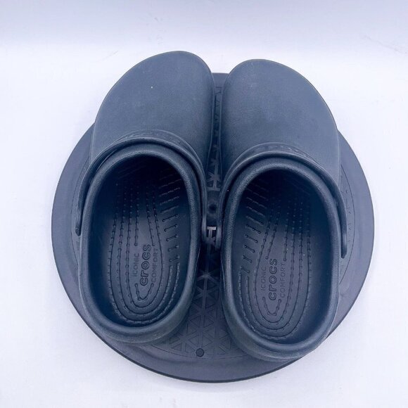 Crocs Black Bistro clogs slip resistant closed toe Mens 6 Women’s 8 - Picture 8 of 9